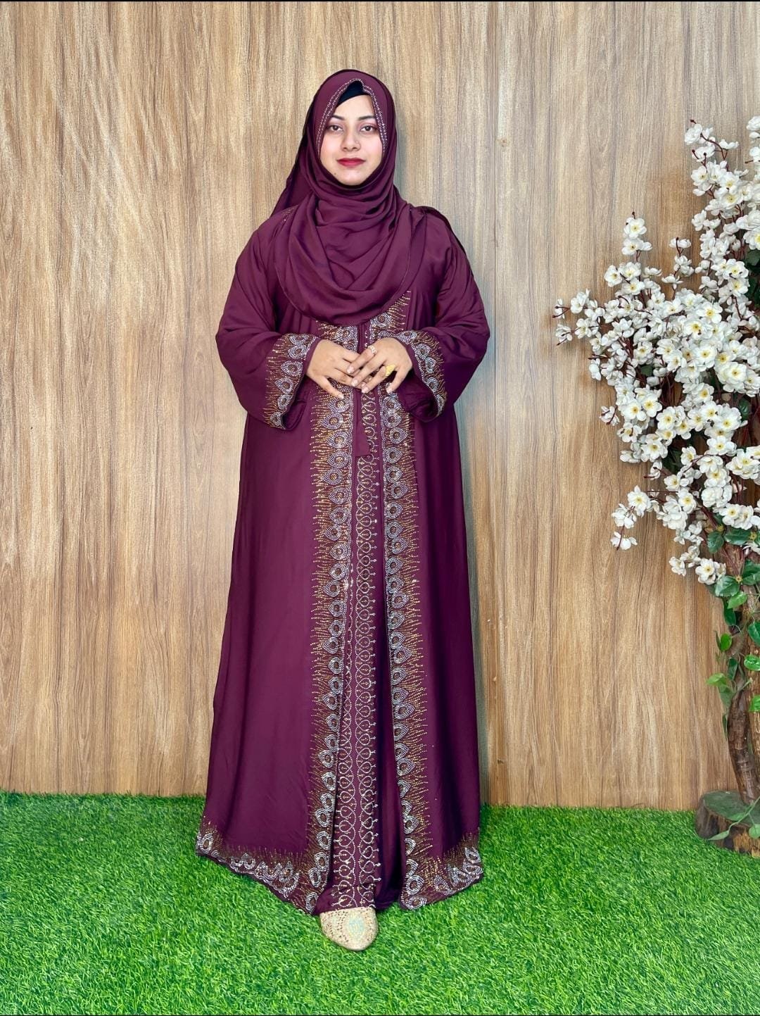 01.jpeg LB-01 মেরুন ষ্টোন চেরি কাপড় বোরখা - Image 1